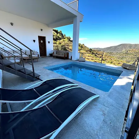 Villa Trompetilla Montes De With Yoga And Malaga