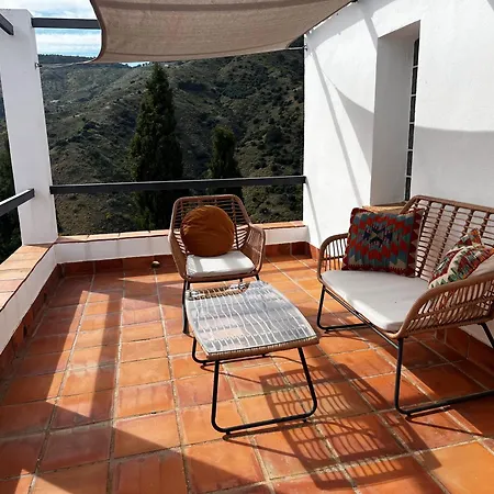 Villa Trompetilla Montes De With Yoga And Malaga
